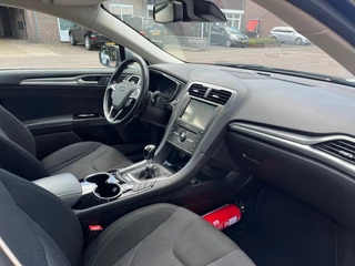 Ford Mondeo Ford Mondeo WAGON 1.5 TITANIUM / SCHUIFDAK / NAVI / CAMERA / STOELVERW. - afbeelding nr 2
