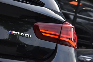 BMW 1 Serie BMW 1-serie M140i xDrive High Executive Pano Camera H/K Leder Elekstoel - afbeelding nr 46