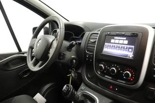 Renault Trafic - Airco - Navi - Cruise - Trekhaak - € 13.900,- Excl. - afbeelding nr 4