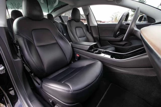 Tesla Model 3 All-in rijklrprs | Leder | Nav | Autopilot | Panodak | Cam - afbeelding nr 5