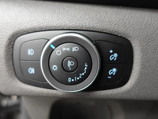Ford Transit Custom Ford Transit Custom 300 2.0 TDCI 130pk L2H1 Trend Automaat Airco Navigatie Cruise control Camera Parkeersensoren Trekhaak Betimmering Laadruimte - afbeelding nr 21