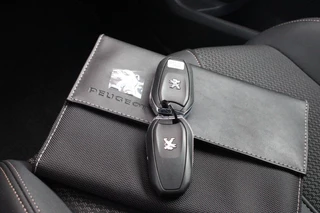 Peugeot 5008 Peugeot 5008 1.2 130PK AUTOMAAT GT | NAVIGATIE | APPLE CARPLAY/ANDROID AUTO | ADAPTIVE CRUISE CONTROL | KEYLESS ENTRY/START | FULL LED KOPLAMPEN | 18