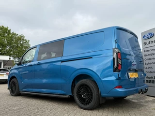 Ford Transit Custom Ford Transit Custom 300 2.0 TDCI L2H1 Limited DC 136pk | SCI | Dubbele Cabine | Digital Aqua Blue | Trekhaak | Dubbele Schuifdeur | Bijrijdersstoel | Sidesteps | Bumperpakket | Zwarte velgen  | Stoelverwarming | Camera - afbeelding nr 4
