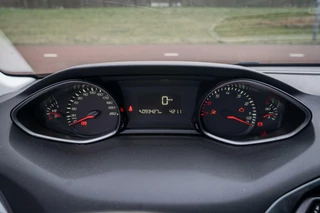 Peugeot 308 Peugeot 308 SW 1.2 VOL OPTIE|PANO|PRIVACY GLASS|CAMERA - afbeelding nr 16