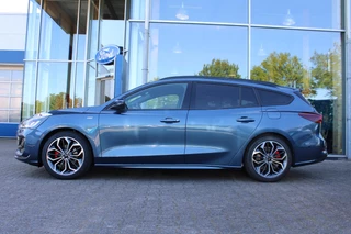 Ford Focus Ford Focus Wagon 1.0 EcoBoost Hybrid ST Line X 125pk | Winterpack | Driver Assistance pack | 18 inch Licht metaal | Incl 2.500,- Ford Voordeel - afbeelding nr 4