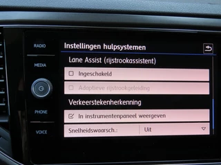 Volkswagen T-Roc Volkswagen T-Roc 1.5 TSI 150PK STYLE / Camera / Navi / Elec.achterklep / Adap.cruise / BOVAG garantie - afbeelding nr 35
