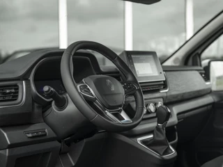 Renault Trafic Renault Trafic L2H1 2.0dCi 170pk Aut. T29 Luxe | BPM-vrij!! | Navi | Achtercamera | PDC rondom | ECC | 17