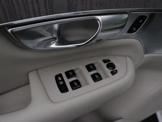Volvo XC90 Volvo XC90 2.0 T8 AWD Ultimate Bright | Panorama dak | Stoelventilatie - afbeelding nr 16