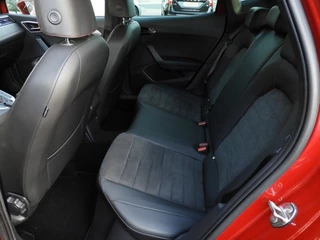 SEAT Arona SEAT Arona 1.0 TSI FR 115PK BUSINESS INTENS CAMERA/CARPLAY/TREKHAAK - afbeelding nr 19
