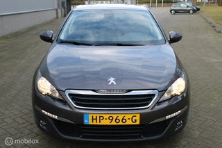 Peugeot 308 Peugeot 308 1.2 PureTech Style Automaat, Pdc, Donker glas, Clima, Navi, Trekhaak, Cruise. - afbeelding nr 14