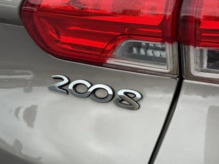 Peugeot 2008 Peugeot 2008 1.2 PureTech Urban Cross 2e Eigenaar,Navi,110pk,Clima,Cruise,Trekhaak,Pdc,Nieuwe Apk bij Aflevering - afbeelding nr 27