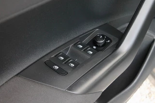 Volkswagen Polo Volkswagen Polo 1.0 TSI Comfortline - 95 pk **Carplay / PDC / ACC - afbeelding nr 26