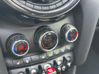 MINI Cooper MINI Cooper 1.5 5-drs Cooper Chili Business '' Allseasonbanden - PDC - Infotainmentsystem '' - afbeelding nr 20