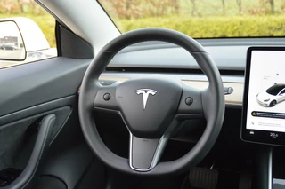 Tesla Model 3 Tesla Model 3 Standard RWD Plus 60 kWh 15.177 km! 1e eig. panoramadak - afbeelding nr 27