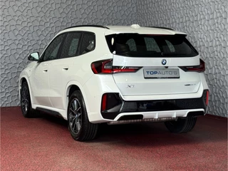BMW X1 BMW X1 XDRIVE 25E M-SPORT LED ELEK.KLEP NAVI STOELVERW M-SHADOW LINE CARPLAY/ANDROID ZWARTE.HEMEL 10/2024 PHEV PLUG IN HYBRID AWD 4X4 4WD - afbeelding nr 2