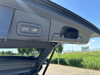 Volvo XC60 Volvo XC60 2.0 T8 Plug-in hybrid AWD Plus Black Edition | 360 Camera | Memorystoelen | Voorruitverwarming - afbeelding nr 22