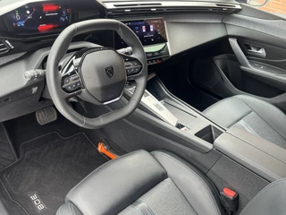 Peugeot 308 Peugeot 308 PureTech 130 EAT8 Allure Pack Business | Camera | Keyless | Carplay/Android Auto | - afbeelding nr 3