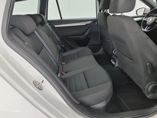 Škoda Octavia Škoda Octavia Combi 1.5 TSI Greentech Business Edition (150 PK) 1e-Eig. & Keurig-Onderh. BOVAG-Garantie. NL-Auto. - afbeelding nr 11