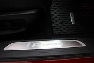 Jaguar XE Jaguar XE 2.0 R-Sport | 200PK | El. Stoelen | Camera | Afneembare trekhaak - afbeelding nr 30