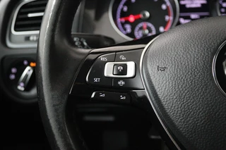 Volkswagen Golf Volkswagen Golf 1.0 TSI Comfortline Automaat (NAVIGATIE, CARPLAY, STUURBEDIENING, PARKEERSENSOREN, CLIMA) - afbeelding nr 17