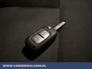 Renault Master Renault Master 2.3 dCi 136pk L2H2 Euro6 Airco | Navigatie | Camera | 2500kg Trekhaak | LED cruisecontrol, parkeersensoren, bijrijdersbank - afbeelding nr 18