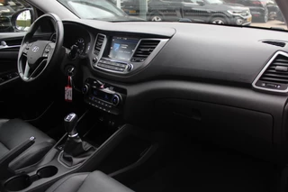 Hyundai Tucson Hyundai Tucson 1.6 GDi Comfort / Camera / Leder / Navigatie / 17'' / Stoelverwarming 4x / DAB / Cruise Control - afbeelding nr 13