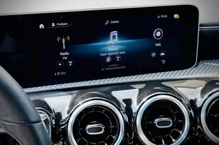 Mercedes-Benz CLA Mercedes-Benz CLA Shooting Brake 180 Advantage / CAMERA / LED / STOELVERWARMING / APPLE + ANDROID - afbeelding nr 20