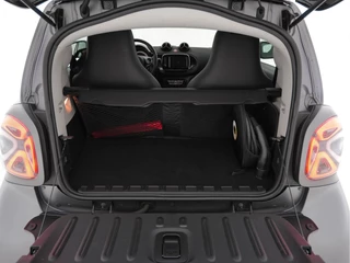 Smart Fortwo Smart Fortwo EQ Comfort PLUS 18 kWh [ 3-Fase ] Aut. *PANO | FULL-LED | FULL-LEATHER | NAVI-FULLMAP | CAMERA | BRABUS-WHEELS | AMBIENT-LIGHT | AIRCO | PDC | CRUISE | DAB | CARPLAY | COMFORT-SEATS | 16''ALU* - afbeelding nr 11