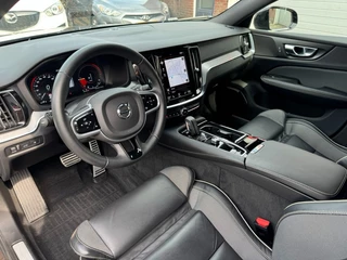 Volvo V60 Volvo V60 2.0 T6 Recharge AWD Plus-Dark R-Design Long-Range Camera Trekhaak Leder - afbeelding nr 7