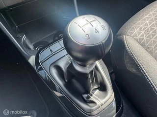 Kia Picanto Kia Picanto 1.0 MPi Dynamic Line   Navigatie , Achteruit rij camera  Aple Carp[lay / Android Auto  , Bleutooth , Spotify   Ectr ramen , Centrale deurvergrendeling met afstandbediening , Rood Metaallak ! - afbeelding nr 26