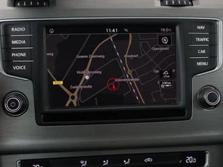 Volkswagen Golf Volkswagen Golf 1.0 TSI Busness Edition Connected | Camera |  Trekhaak | Sportstoelen | Navigatie | Climate control | Cruise control - afbeelding nr 13