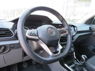 Volkswagen T-Cross Volkswagen T-Cross 1.0 TSI LIFE / 17 Inch / Navi / Adap.cruise / BOVAG garantie - afbeelding nr 39