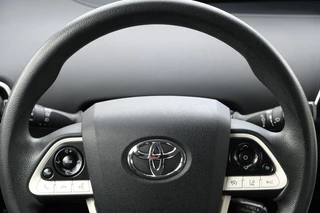 Toyota Prius Toyota Prius 1.8 122PK Hybrid Aspiration Automaat | Bluetooth | - afbeelding nr 11