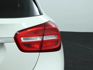 Mercedes-Benz GLA Mercedes GLA-klasse 200 Airco Cruise Stoelverw. Trekhaak Aut - afbeelding nr 37