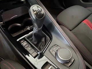 BMW X1 BMW X1 18I HIGH EXEC. / Climatronic / Cruise / Afn.Trekh. / Navi / Camera - afbeelding nr 16