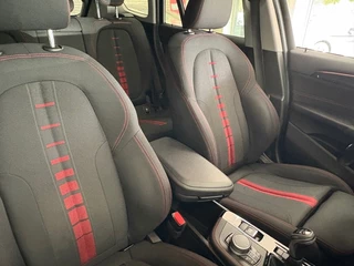 BMW X1 BMW X1 18I HIGH EXEC. / Climatronic / Cruise / Afn.Trekh. / Navi / Camera - afbeelding nr 7