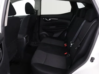 Nissan QASHQAI Nissan Qashqai 1.2 N-Connecta | Panoramadak | Trekhaak |  360 Camera | Navigatie | Bluetooth | Climate control | Cruise control - afbeelding nr 6