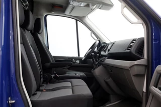 Volkswagen Crafter Volkswagen Crafter 35 2.0 TDI 140pk E6 L3H2 (L2H1) Trendline Airco/Navi/Imperiaal 12-2018 - afbeelding nr 3