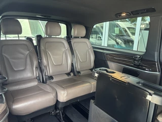 Mercedes-Benz V-Klasse Mercedes-Benz V-Klasse 250d Extra Lang Avantgarde Edition | VIP | AMG Pakket | Sport onderstel - afbeelding nr 2