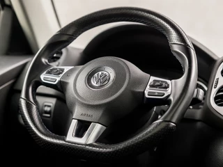 Volkswagen Tiguan Volkswagen Tiguan 1.4 TSI R-Line Sport 150Pk Automaat (PANORAMADAK, NAVIGATIE, XENON, CAMERA, LEDEREN SPORTSTOELEN, STOELVERWARMING, KEYLESS, CRUISE, NIEUWE APK, NIEUWSTAAT) - afbeelding nr 22