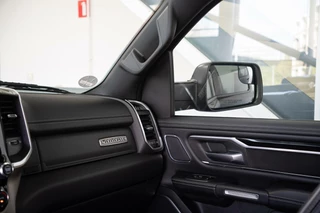 Dodge Ram 1500 Dodge Ram 1500 4X4 5.7 V8 4x4 Crew Cab Laramie Sport 1e Eig BTW Harman/Kardon, Panoramadak, Treeplank, Trekhaak - afbeelding nr 21