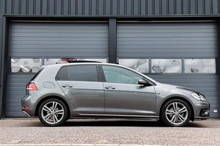 Volkswagen Golf Volkswagen Golf 1.4 TSI 2x R-Line /LED/PANODAK/VIRTUAL/KEYLESS/CARPLAY/CAMERA/ACC! - afbeelding nr 3