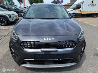 Kia Niro Kia Niro 1.6 GDi PHEV DynamicLine  / Plug-inn Hybride / volledig elektrisch rijden 65 km hierna Hybride aandrijving , Navi / Camera achter / Parkeerhulp rondom / Stoel & stuur verwarming /  fab garantie 7 jaar / 150.000km - afbeelding nr 8