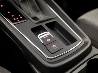 SEAT Leon SEAT Leon ST 1.5 TSI Sport 150Pk Automaat (NAVIGATIE, CLIMATE, CAMERA, KEYLESS, SPORTSTOELEN, TREKHAAK, PARKEERSENSOREN, CRUISE, NIEUWSTAAT) - afbeelding nr 24