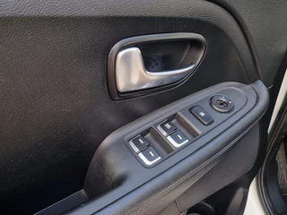 Kia Carens Kia Carens 1.6 GDi DynamicLine, APPLE CARPLAY / ANDROID AUTO / 7 PERS / CAM - afbeelding nr 27