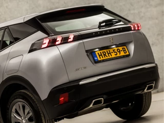 Peugeot 2008 Peugeot 2008 1.2 PureTech Sport Automaat (APPLE CARPLAY, GROOT NAVI, 360 CAMERA, LM VELGEN, SPORTSTOELEN, CRUISE, LANE ASSIST, NIEUWE APK, NIEUWSTAAT) - afbeelding nr 11