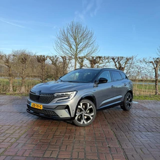 Renault Austral 1.2 E-Tech 200 iconic esprit Alpine 4 Control - Pano - Led Matrix - HUD