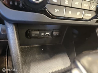 Kia Niro Kia Niro 1.6 GDi Hybrid DynamicLine - afbeelding nr 15