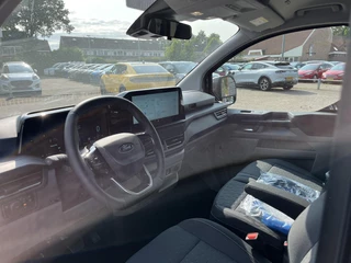 Ford Transit Custom Ford Transit Custom 340 2.5 PHEV L2H1 Limited | SCI | Voorraad | Kombi 9-persoons | Incl. BTW en BPM |  Dubbele schuifdeur | 17 inch lichtmetalen velgen | Trekhaak | Navigatie | Garantie 5 jaar of 200.000 km | Camera - afbeelding nr 12