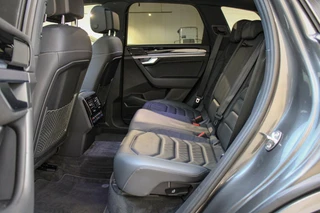 Volkswagen Touareg Volkswagen Touareg 3.0 TDI R-Line LUCHT | HUD | PANO | - afbeelding nr 13